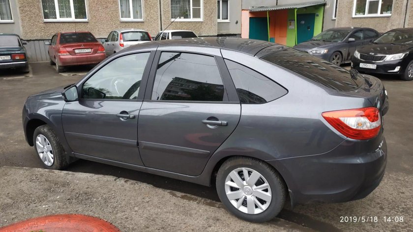 Лада Гранта лифтбек Борнео