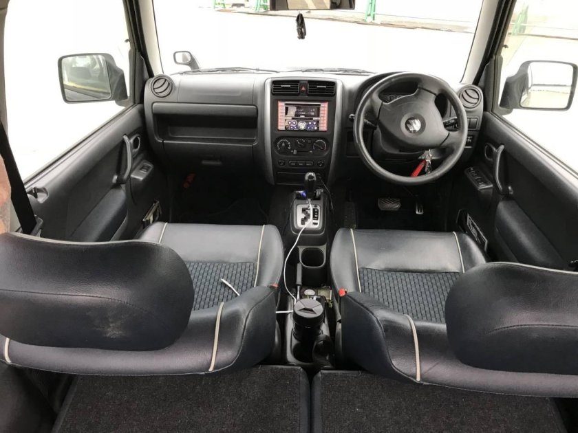 Suzuki Jimny 2008 салон