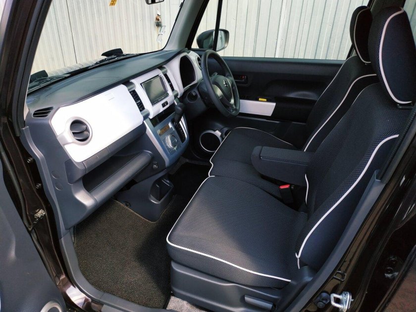 Сузуки хастлер салон