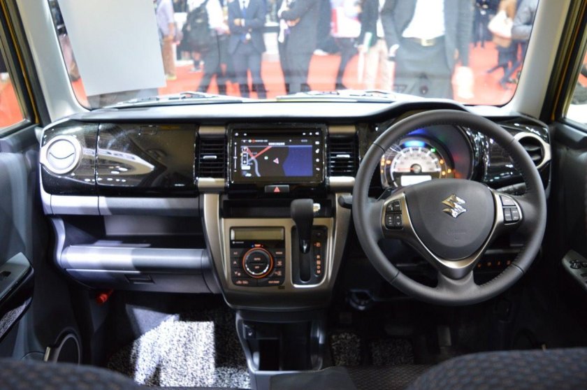 Suzuki hastler Interior