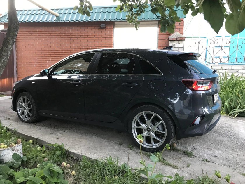 Киа СИД на дисках р 18