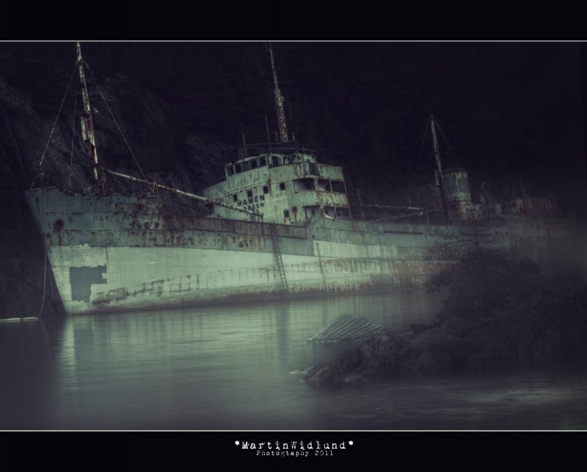 Заброшенный корабль призрак в Геленджике
