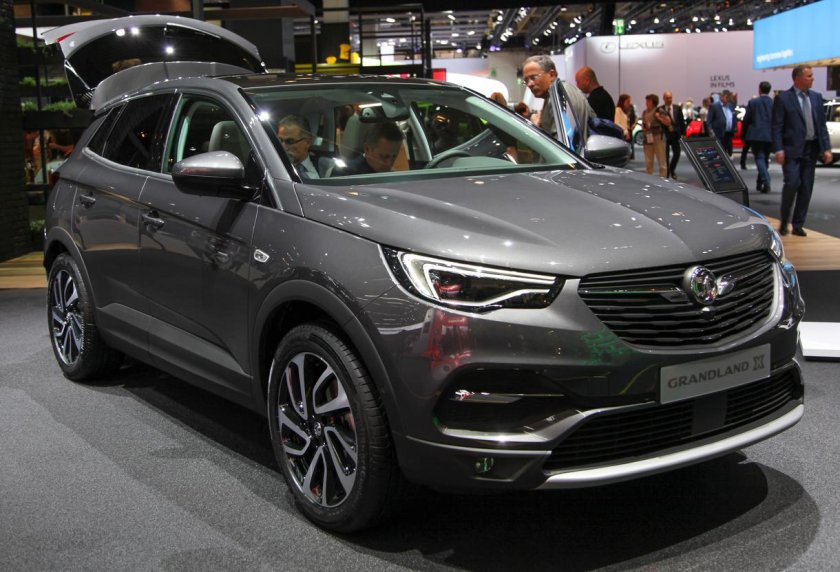 Opel Grandland x ￼ ￼1 ￼