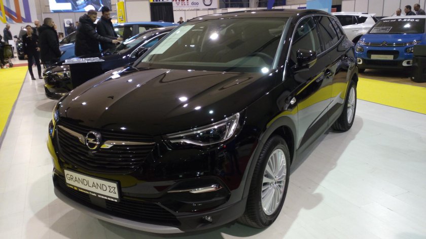 Opel Grandland x ￼ ￼1 ￼