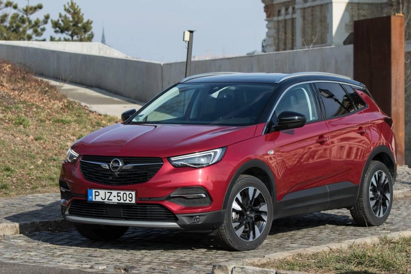 Opel Grandland x ￼ ￼1 ￼