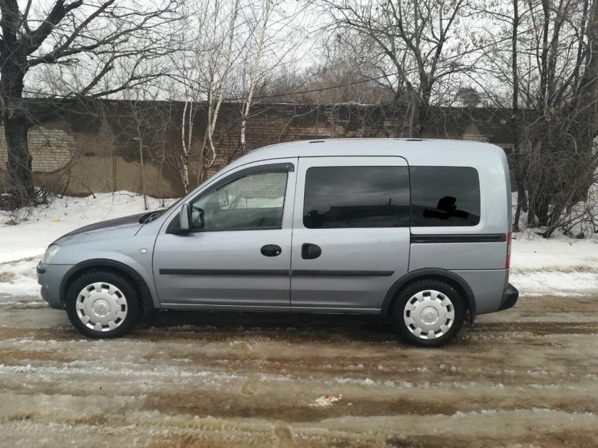 Опель комбо 2008