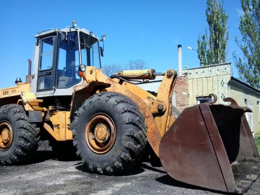 Фронтальный погрузчик Амкодор 352с