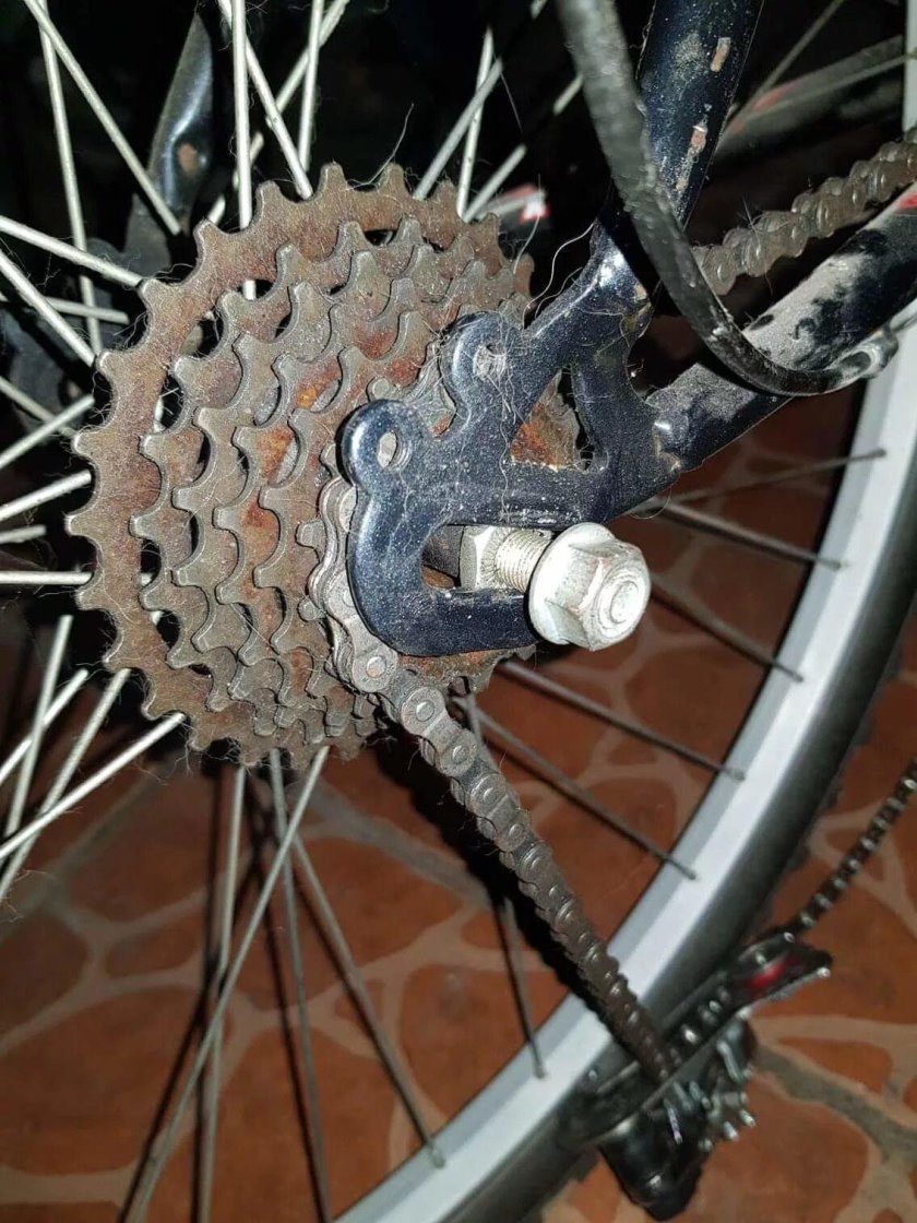 Заднее колесо скоростного велосипеда