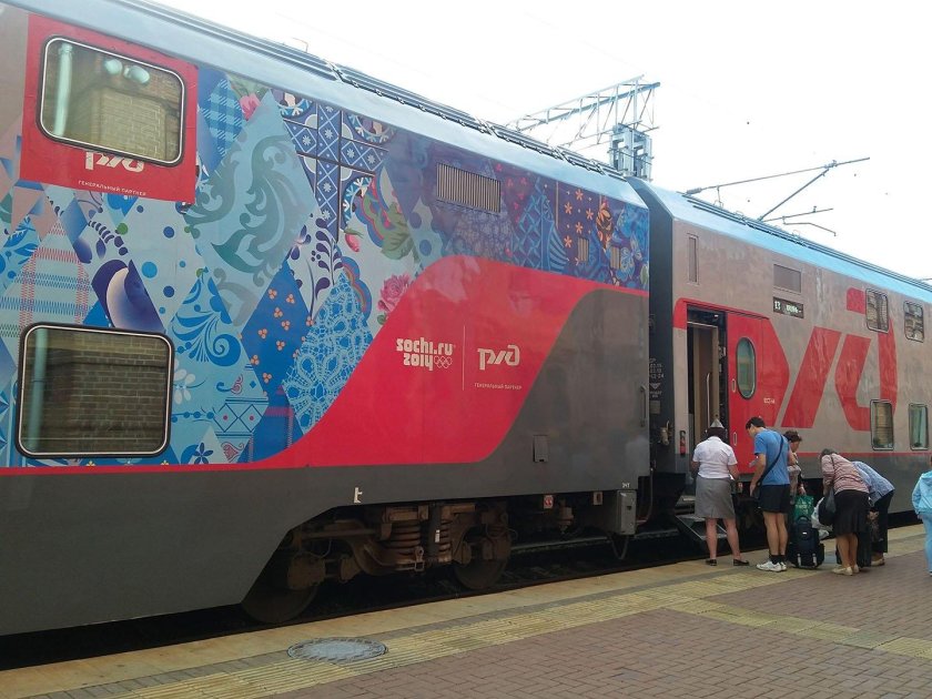 Поезд Чувашия двухэтажный