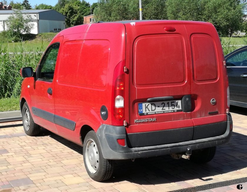 Ниссан Кубистар 2005