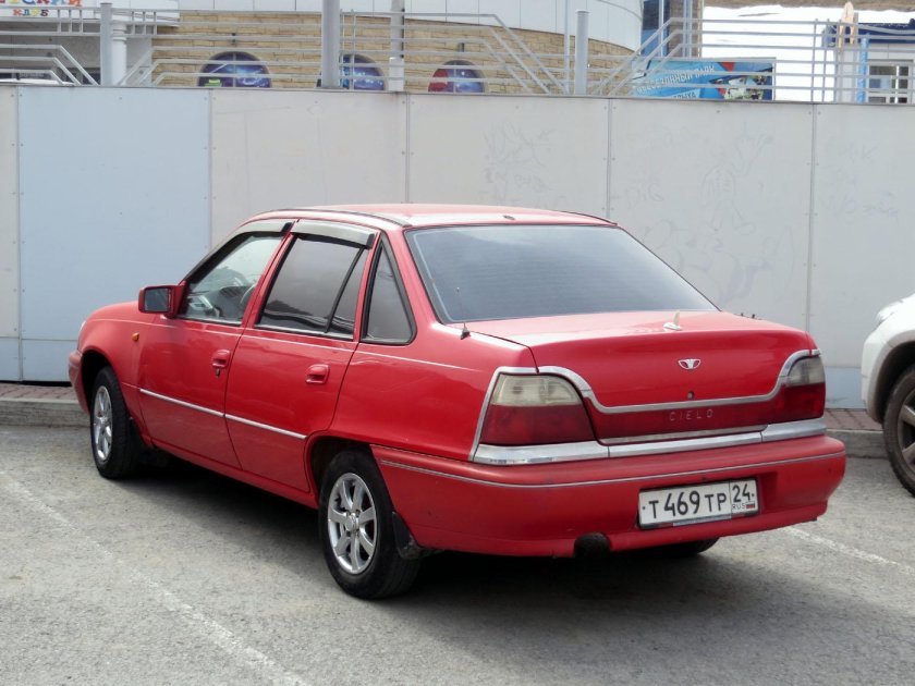 Daewoo cielo и Daewoo Nexia