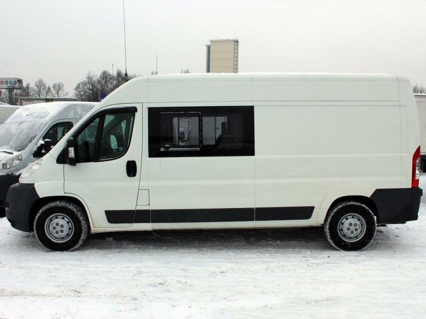 Пежо боксер цельнометаллический фургон