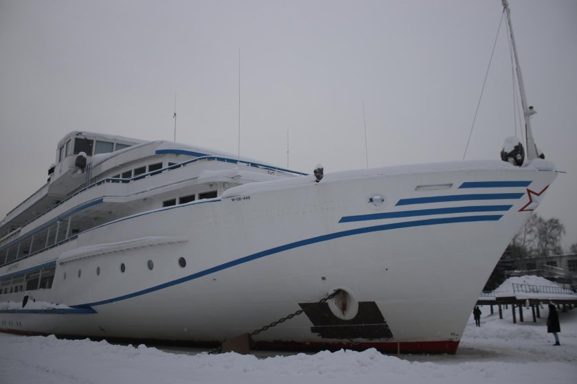 Где зимуют теплоходы