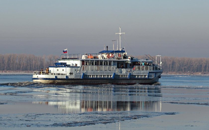 Речной флот на зимней стоянке