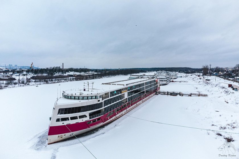 Мустай Карим теплоход