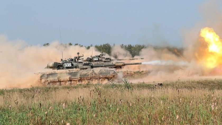 Танк т 80 у полигон Головеньки