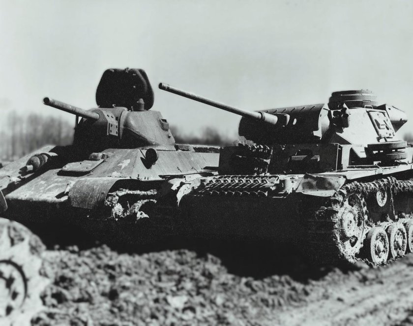 Т34-85 и PZ 4