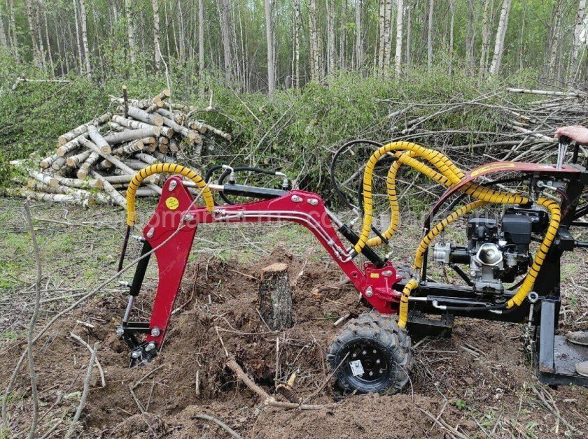 Самоходный мини экскаватор