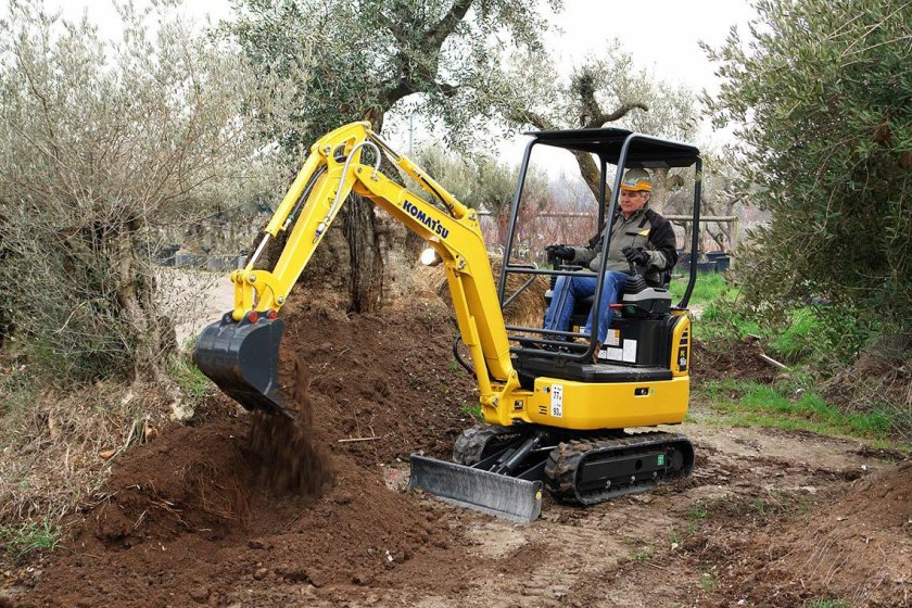 Мини экскаватор Комацу