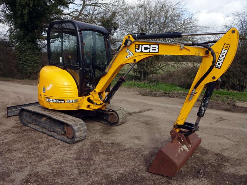 Экскаватор JCB 8030