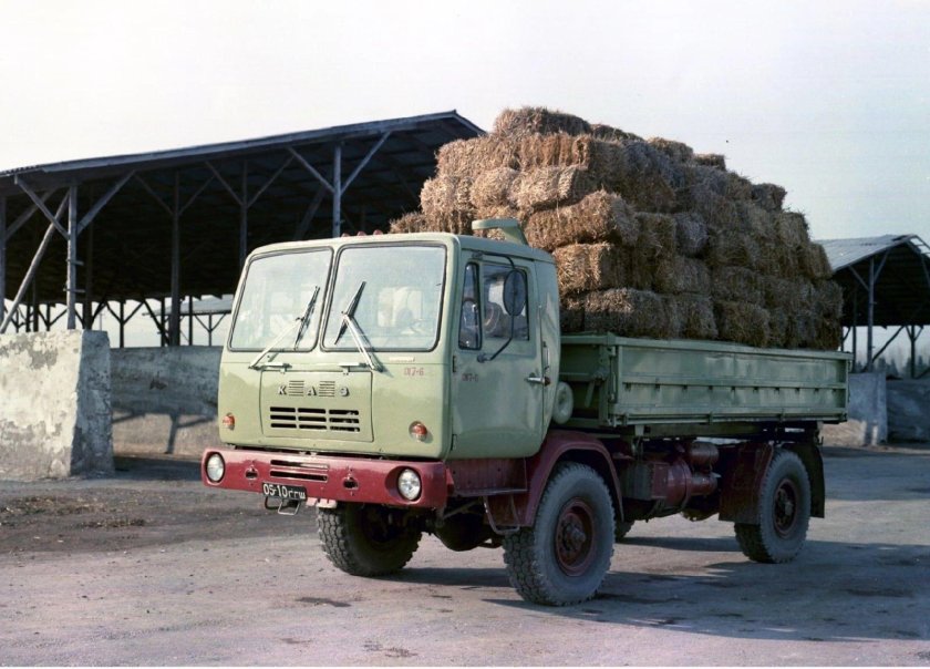 Грузовик каз 606 Колхида