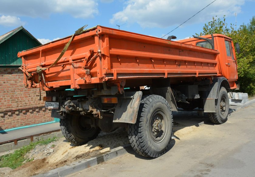 Каз-4540 Колхида самосвал