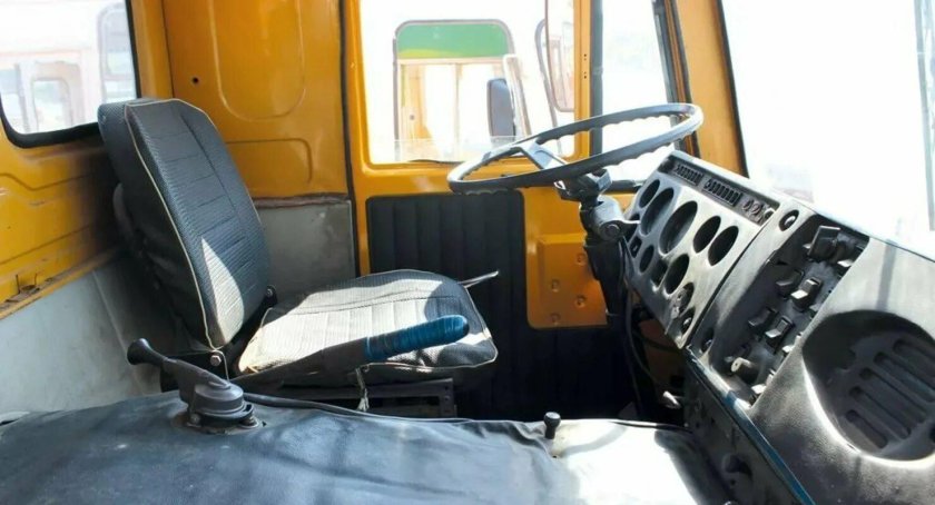 Салон кабины каз 4540