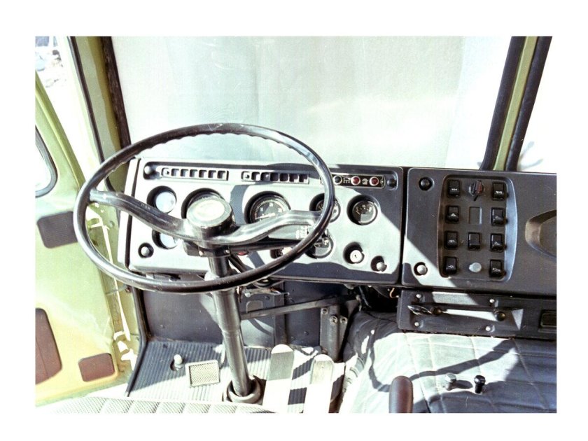 Грузовик Колхида 4540