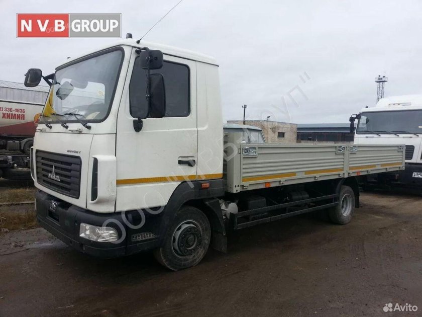 МАЗ-4371 бортовой