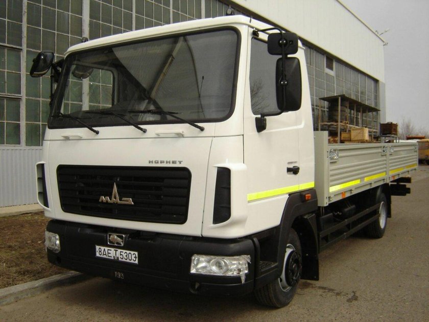 МАЗ-4371р2-428-000