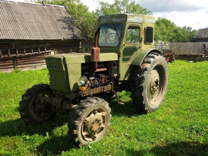Трактор ЛТЗ Т-40ам