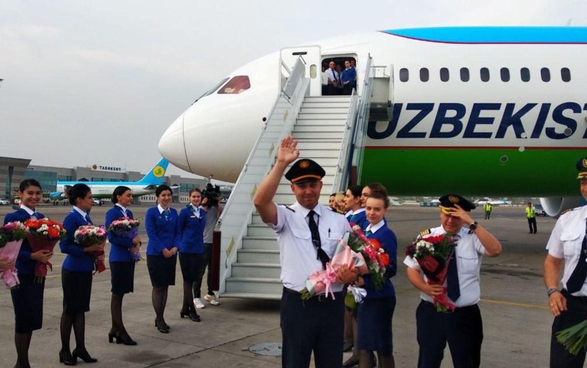 Боинг 787 Uzbekistan Airways