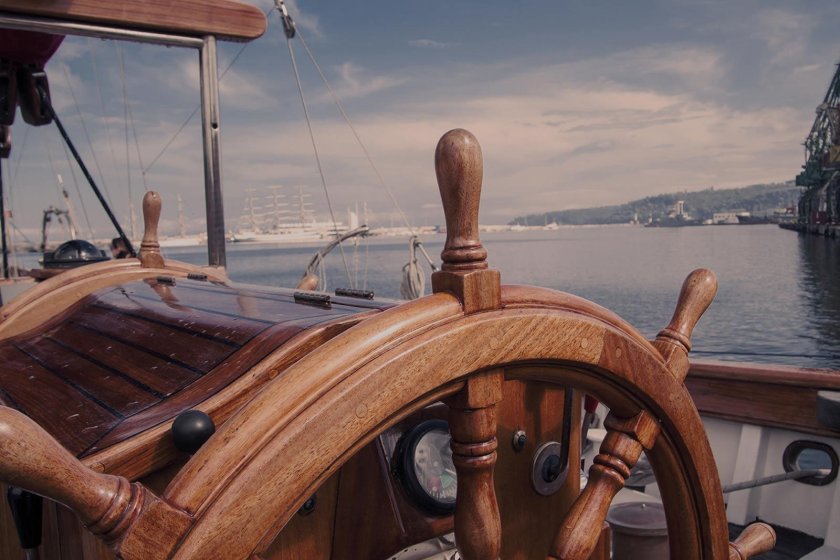 Штурвал яхты