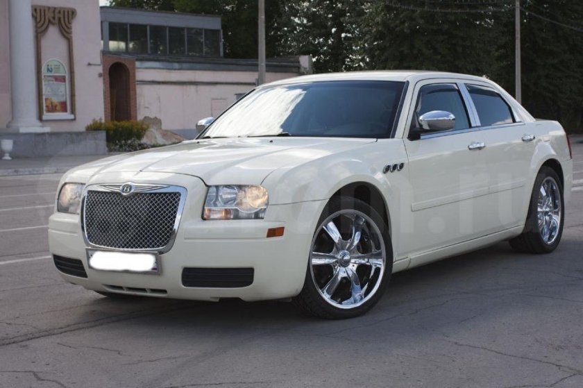 Крайслер 300с универсал
