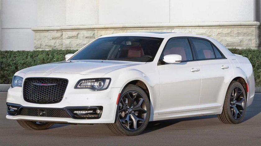 Chrysler 300 2021