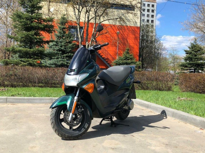 Suzuki Avenis 150