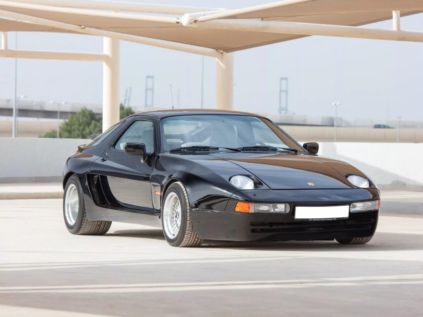 Porsche 928 GTS