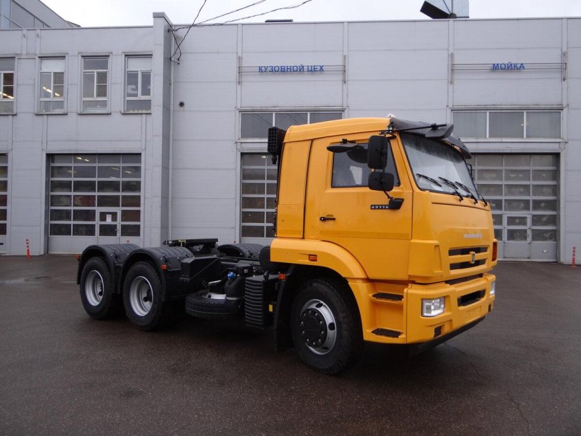 КАМАЗ-65116 седельный