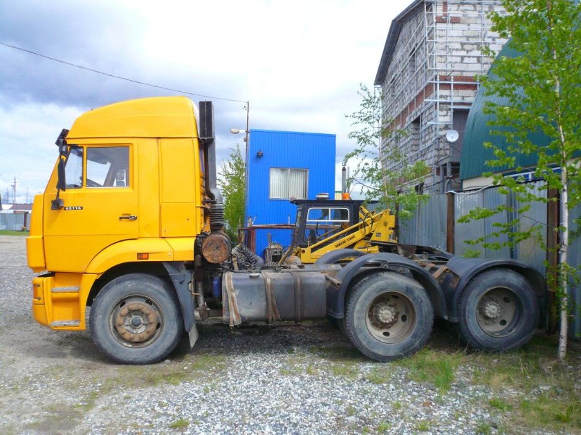 КАМАЗ-65116 седельный