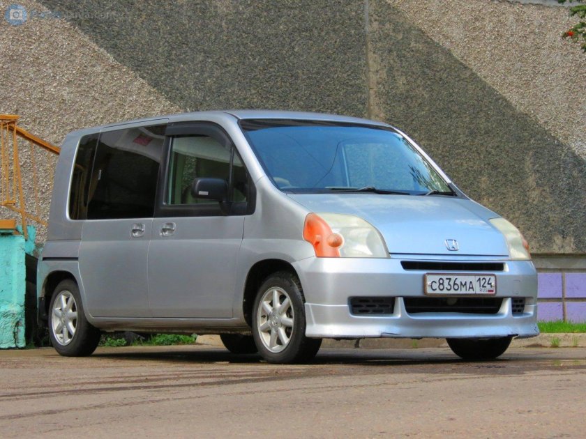 Хонда Мобилио 2002