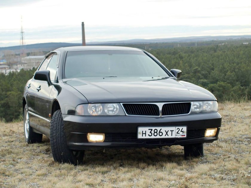 Mitsubishi Diamante 2 поколение