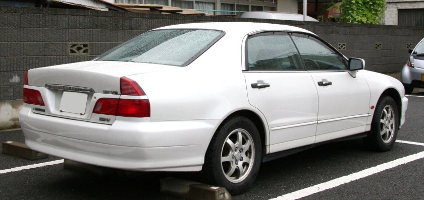 Митсубиси Диамант 1995