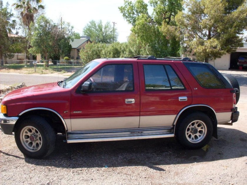 Исузу родео 1