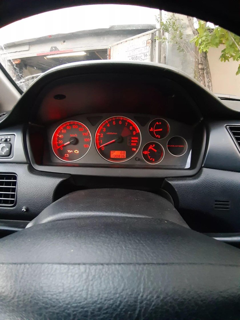 Приборка Митсубиси Лансер 9