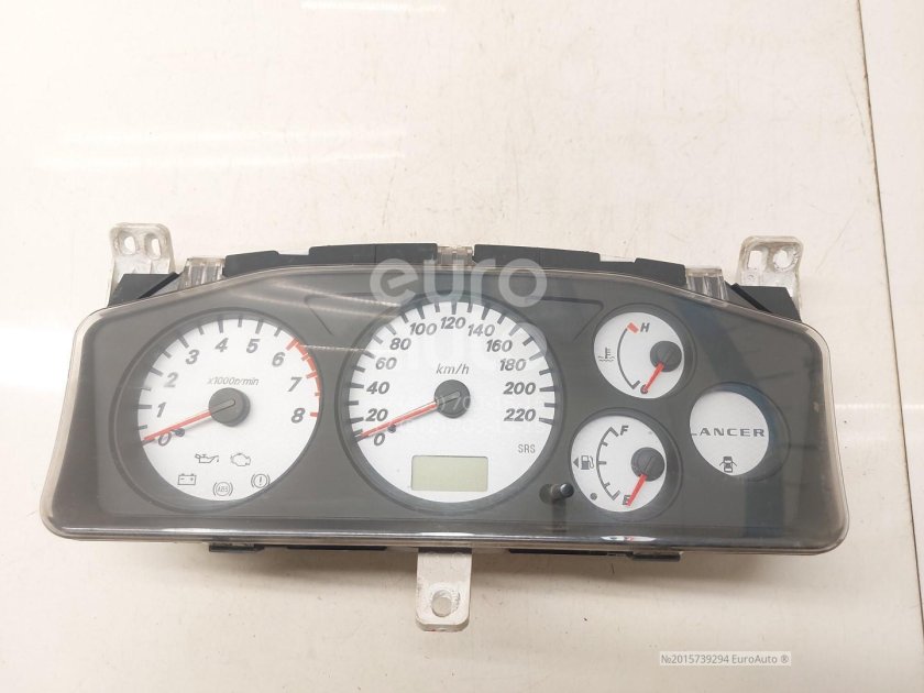 Приборная панель Лансер 9 1.6