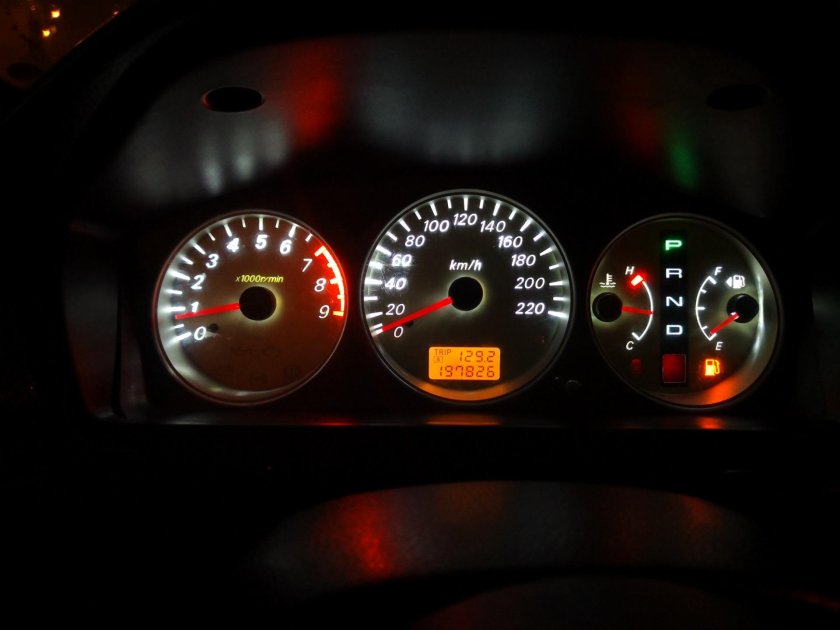 Пересвет приборки Лансер 9