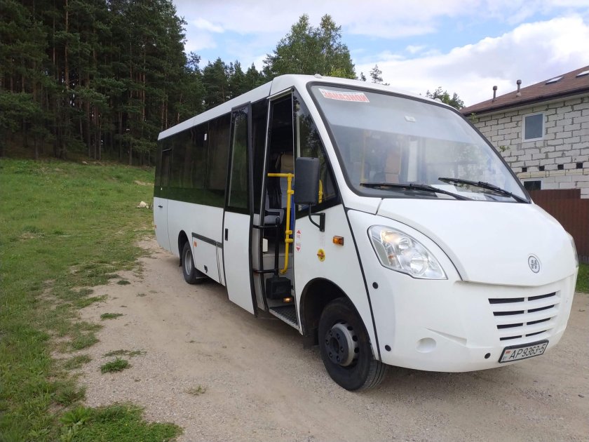 Ивеко Неман 4202