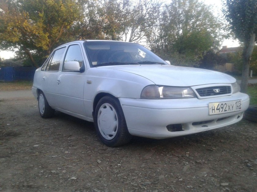 Дэу Нексия 1997 года