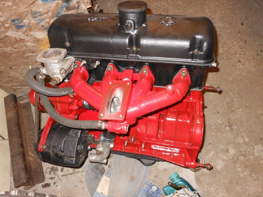 Двигатель м 412