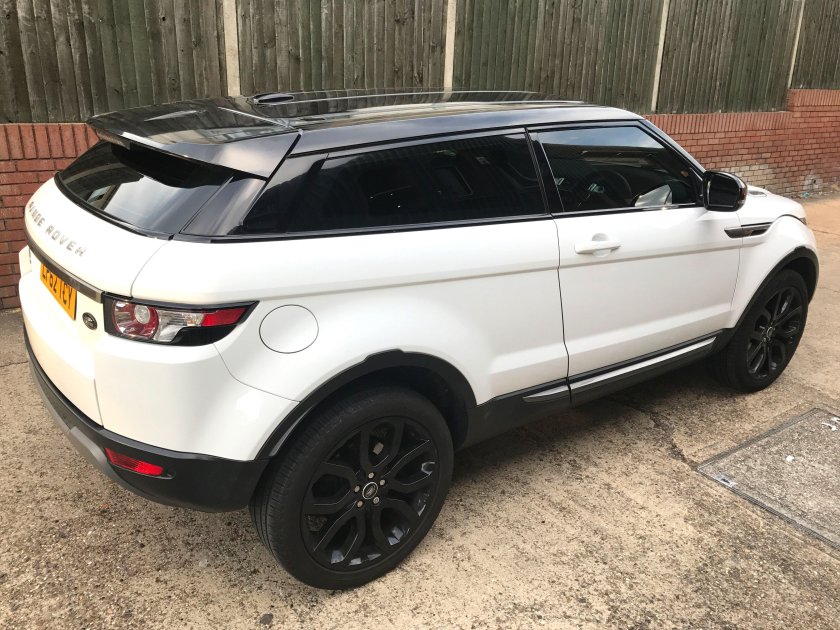 Рендж Ровер Эвок белый